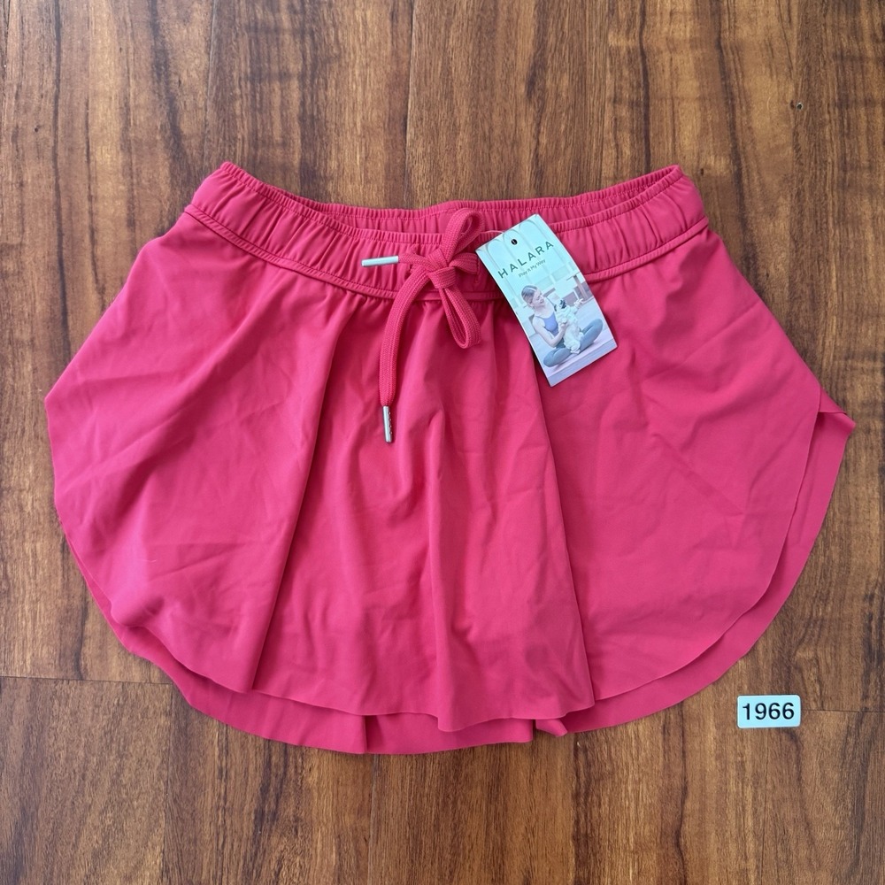 NWT Halara Size XS Winterberry Skort Built In Shorts Pockets Altheisure